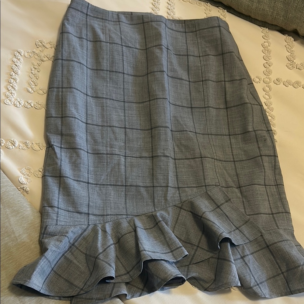 Banana Republic Elegant Gray Plaid Skirt